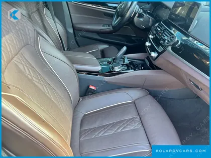 BMW 5 SERIES 530E M SPORT
