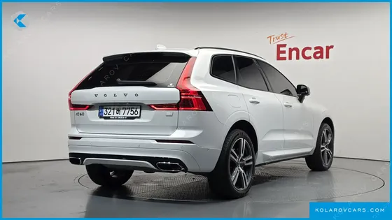 VOLVO XC60 T8 R-DESIGN