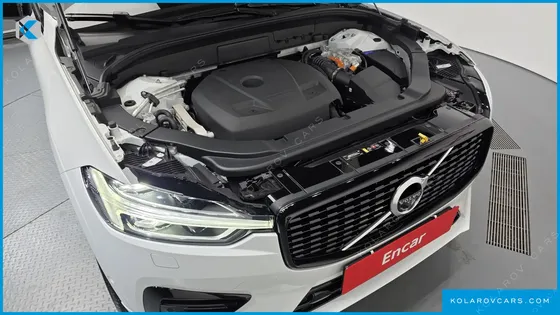 VOLVO XC60 T8 R-DESIGN