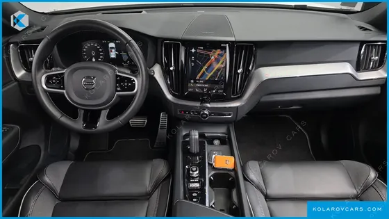 VOLVO XC60 T8 R-DESIGN