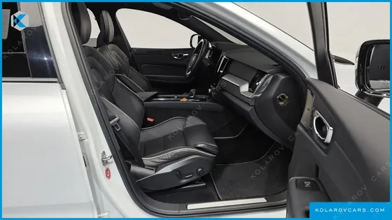 VOLVO XC60 T8 R-DESIGN