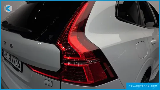 VOLVO XC60 T8 R-DESIGN