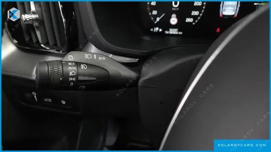 VOLVO XC60 T8 R-DESIGN