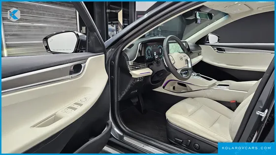 HYUNDAI GRANDEUR LE BLANC