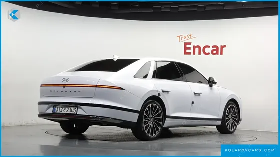 HYUNDAI GRANDEUR CALLIGRAPHY