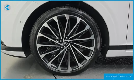 HYUNDAI GRANDEUR CALLIGRAPHY
