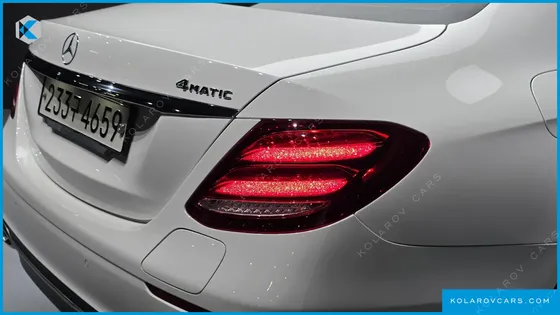 MERCEDES E-CLASS E300E 4MATIC EXCLUSIVE
