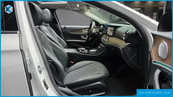 MERCEDES E-CLASS E300E 4MATIC EXCLUSIVE