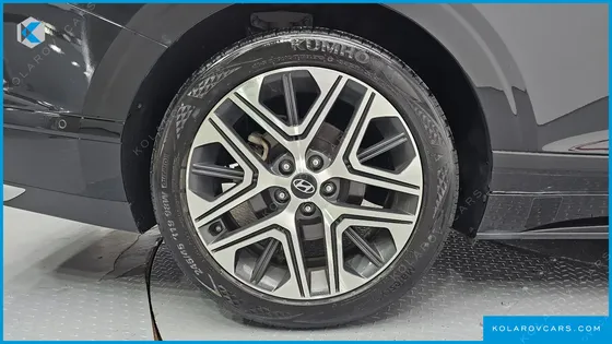 HYUNDAI GRANDEUR EXCLUSIVE
