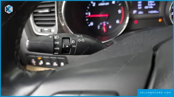KIA CARNIVAL 7-SEATER LIMOUSINE