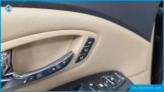 KIA CARNIVAL 7-SEATER LIMOUSINE