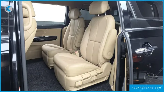 KIA CARNIVAL 7-SEATER LIMOUSINE