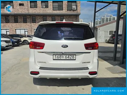 KIA CARNIVAL 7-SEATER LIMOUSINE
