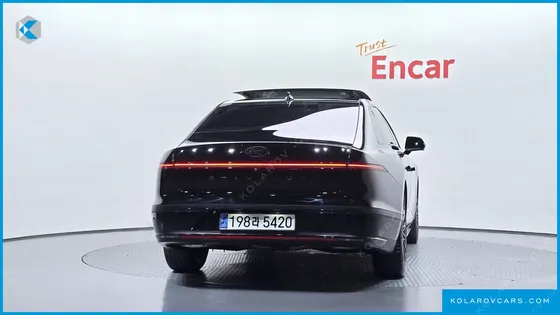 HYUNDAI GRANDEUR CALLIGRAPHY
