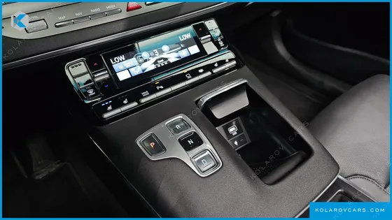 HYUNDAI GRANDEUR EXCLUSIVE