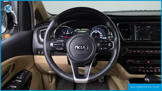 KIA CARNIVAL 9-SEATER NOBLESSE SPECIAL