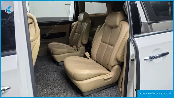KIA CARNIVAL 9-SEATER NOBLESSE SPECIAL