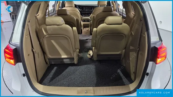 KIA CARNIVAL 9-SEATER NOBLESSE SPECIAL