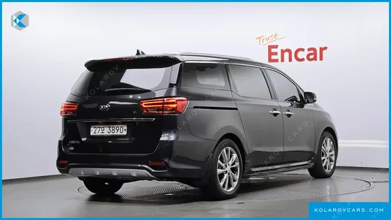 KIA CARNIVAL 9-SEATER PRSTIGE