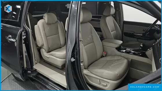 KIA CARNIVAL 9-SEATER PRSTIGE