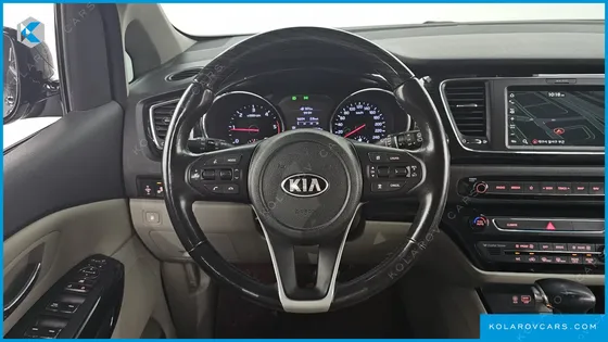 KIA CARNIVAL 9-SEATER PRSTIGE