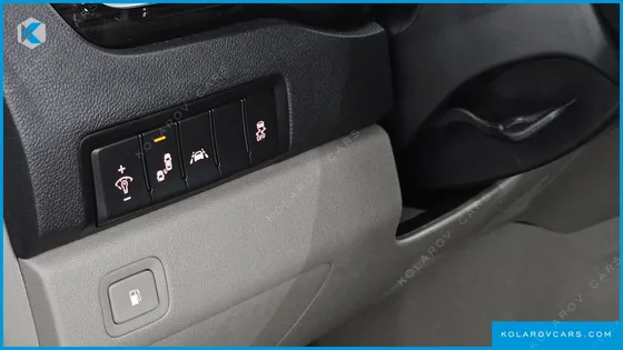 KIA CARNIVAL 9-SEATER PRSTIGE