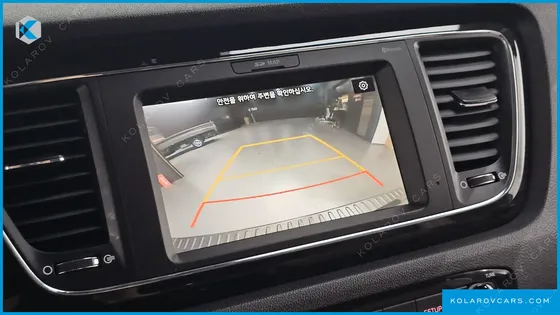 KIA CARNIVAL 9-SEATER PRSTIGE