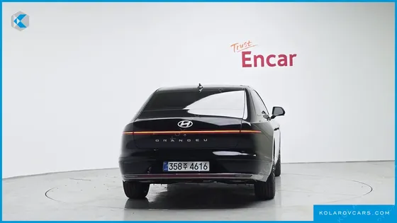 HYUNDAI GRANDEUR CALLIGRAPHY