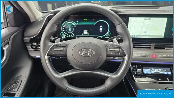 HYUNDAI GRANDEUR LE BLANC