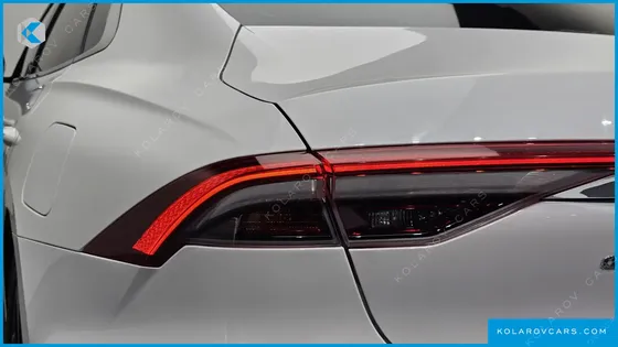 HYUNDAI GRANDEUR LE BLANC