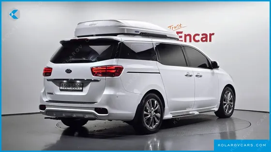 KIA CARNIVAL 9-SEATER PRSTIGE