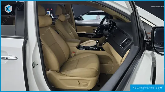 KIA CARNIVAL 9-SEATER PRSTIGE