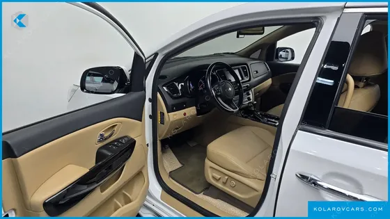 KIA CARNIVAL 9-SEATER PRSTIGE
