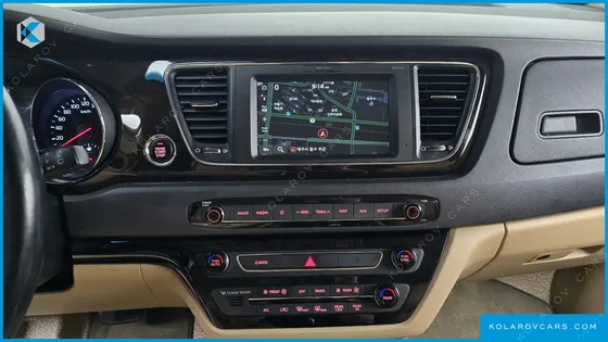KIA CARNIVAL 9-SEATER PRSTIGE