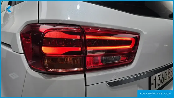 KIA CARNIVAL 9-SEATER PRSTIGE