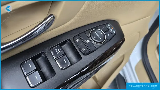 KIA CARNIVAL 9-SEATER PRSTIGE