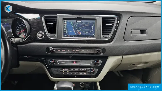 KIA CARNIVAL 9-SEATER PRSTIGE