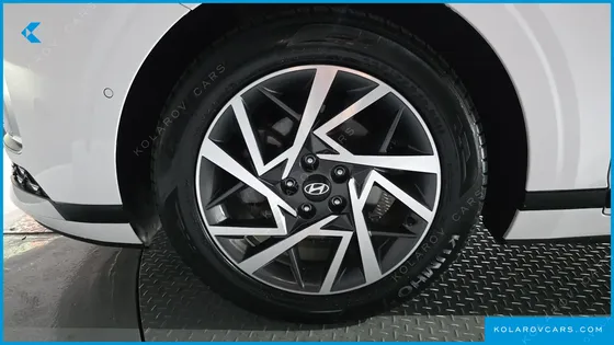 HYUNDAI GRANDEUR EXCLUSIVE