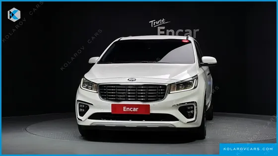 KIA CARNIVAL 9-SEATER LUXURY