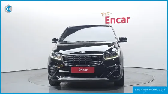 KIA CARNIVAL 9-SEATER LUXURY