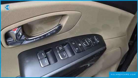 KIA CARNIVAL 9-SEATER LUXURY