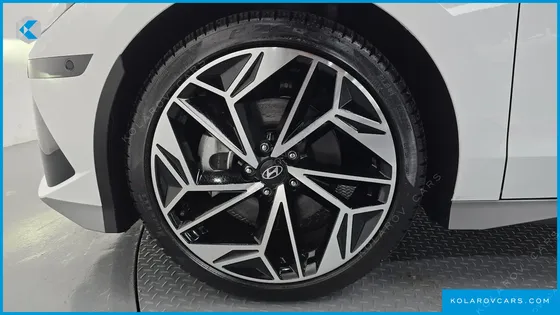 HYUNDAI IONIQ 6 LONG RANGE