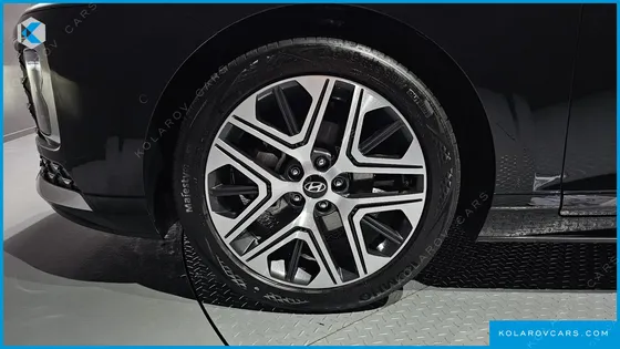 HYUNDAI GRANDEUR EXCLUSIVE