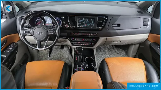 KIA CARNIVAL GASOLINE 9-SEATER NOBLESSE