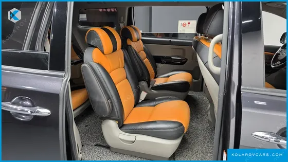 KIA CARNIVAL GASOLINE 9-SEATER NOBLESSE