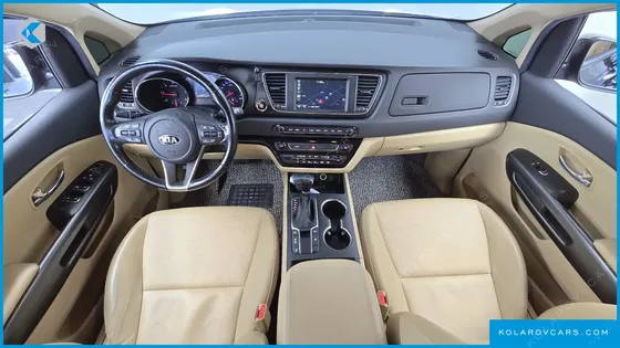 KIA CARNIVAL 9-SEATER LUXURY