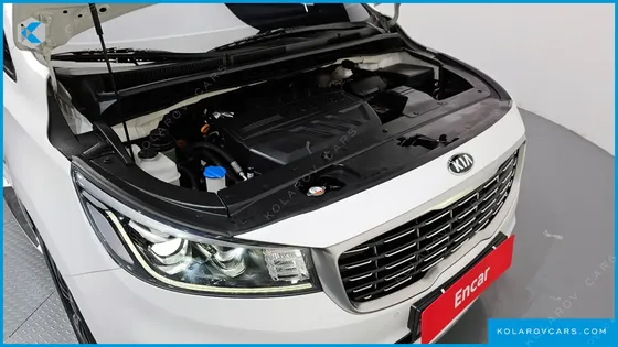 KIA CARNIVAL 9-SEATER PRSTIGE