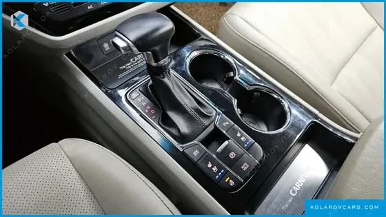KIA CARNIVAL 9-SEATER PRSTIGE