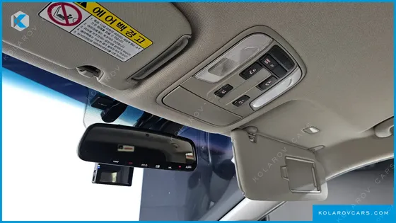 KIA CARNIVAL 9-SEATER PRSTIGE