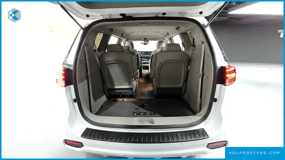KIA CARNIVAL 9-SEATER PRSTIGE